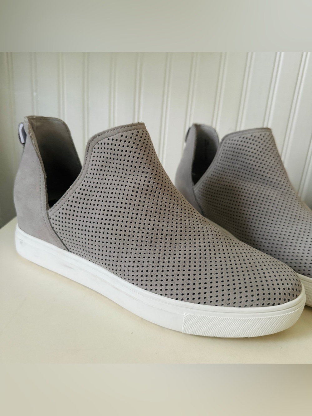 🔥Steven By Steve Madden Gray Perforated Slip-On Sneakers🩶